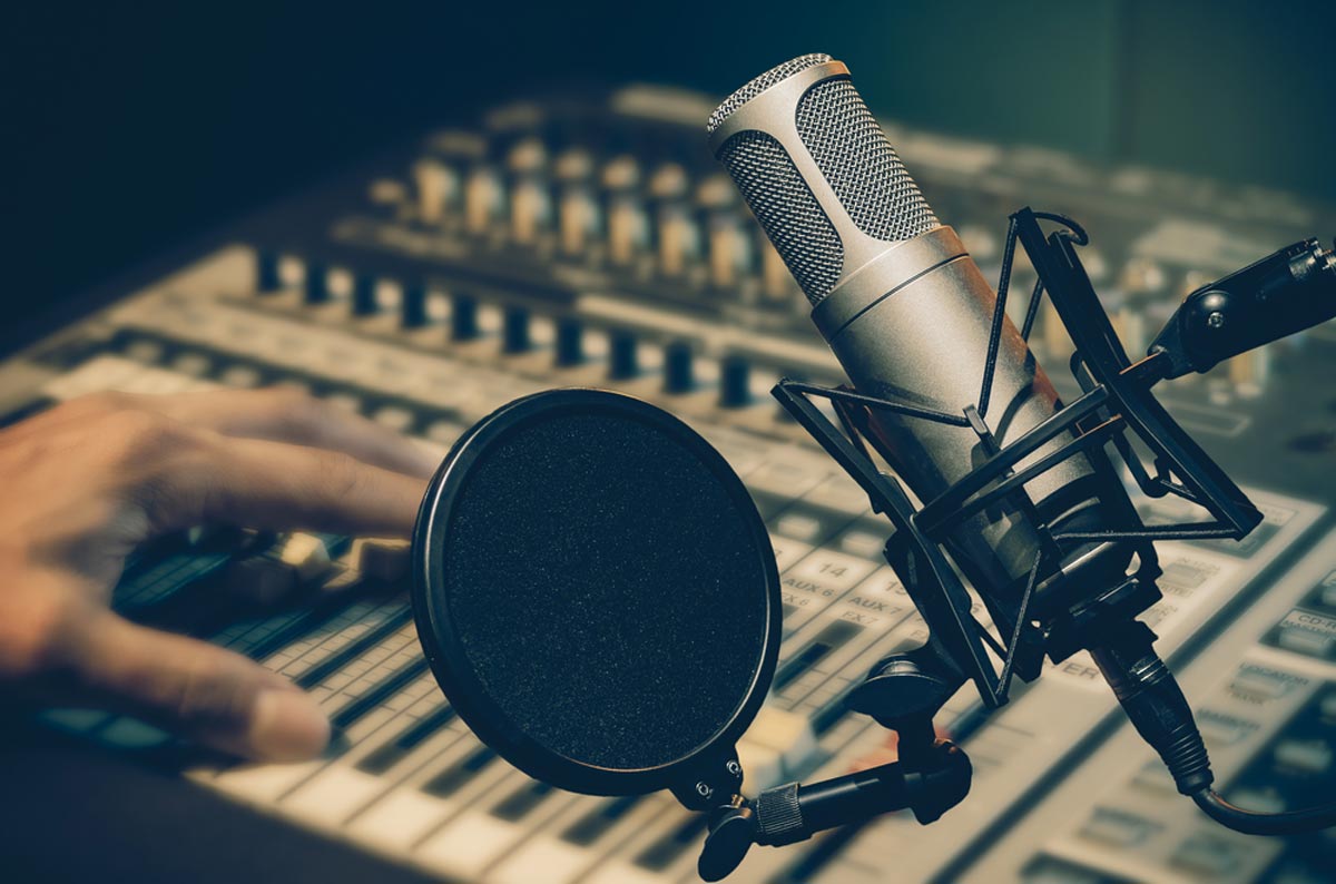 I will Make Very Great Sounding Natural Voice-Overs