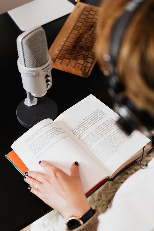 professional voice over accents in many languages fro...