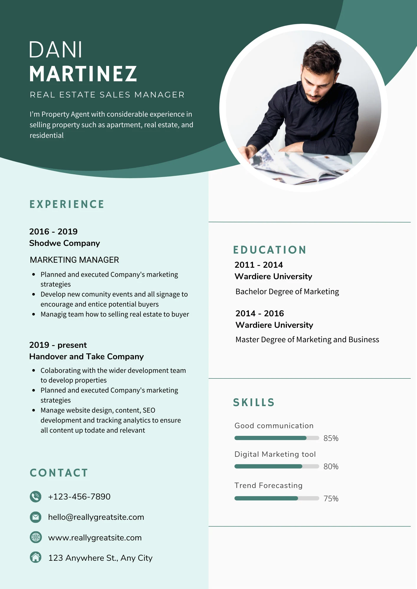 I will professional resume, hand writing to text