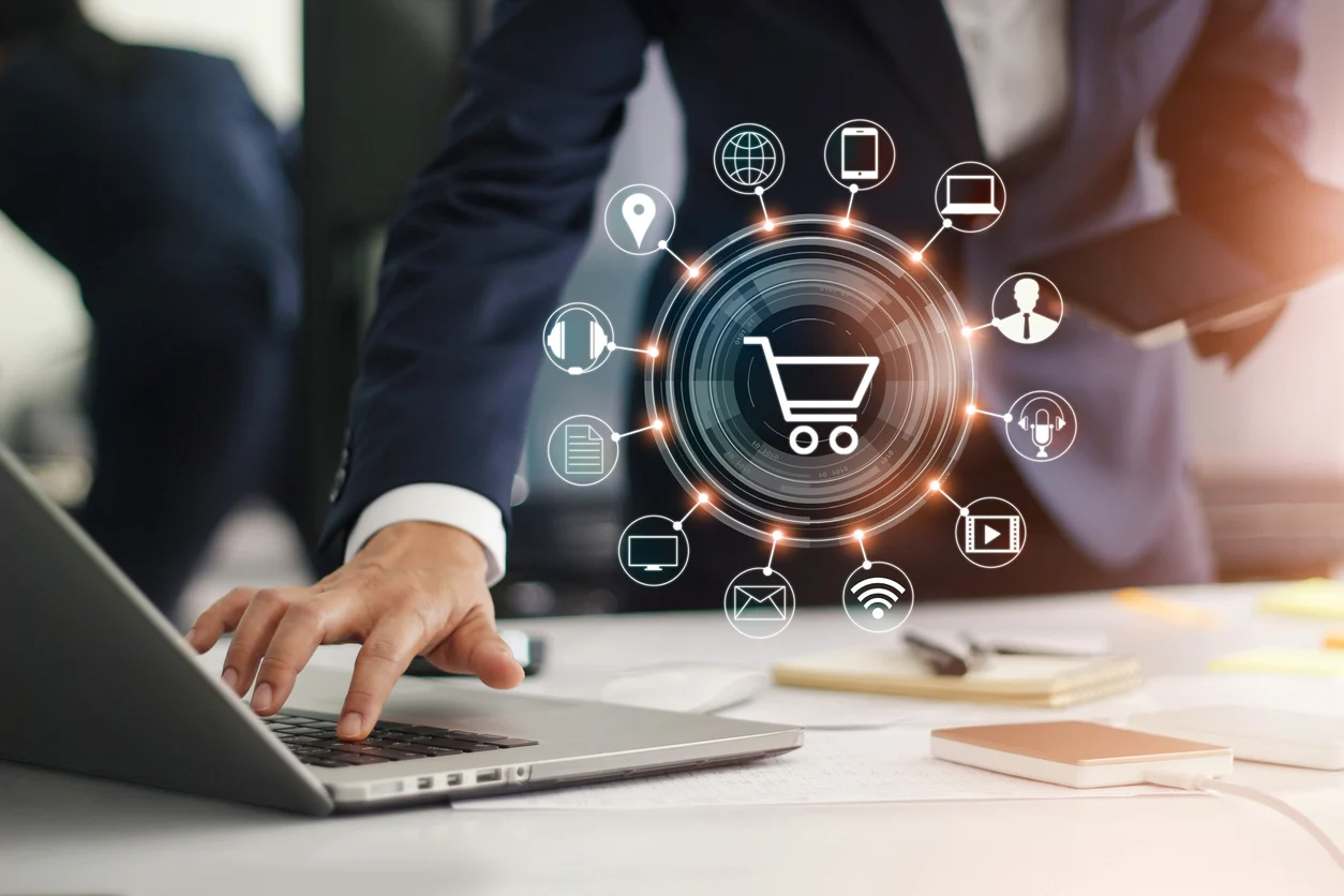 Develop laravel php website and e commerce website