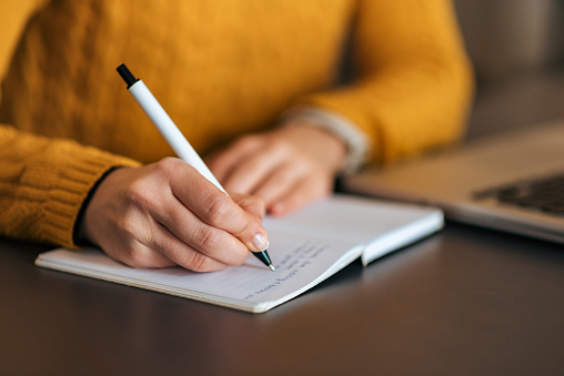 I will write 500+ seo-optimized words letter/Presenta...
