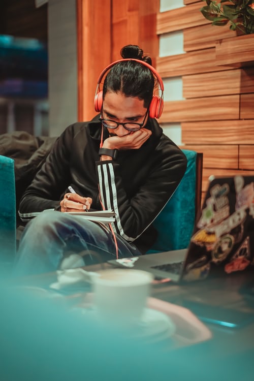 HQ American Male Voice Over and Recording For Your Needs
