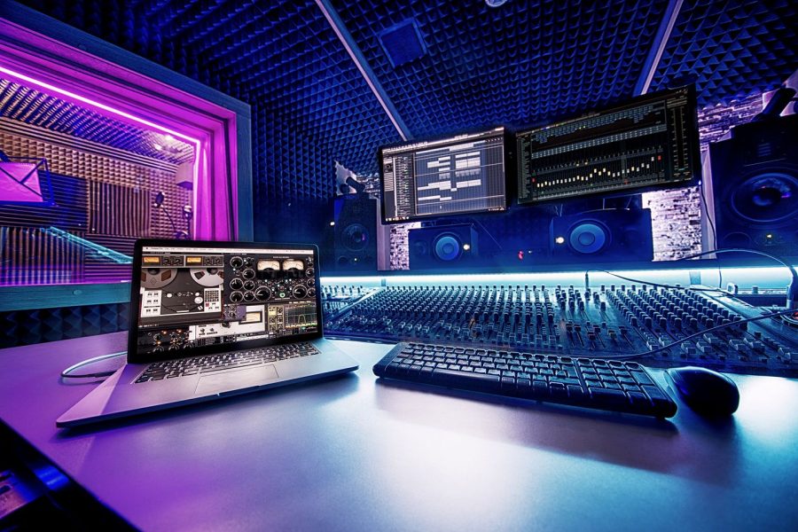 I will do Pro Analog Mastering Services for Spotfiy, iTunes, Apple Music & More..