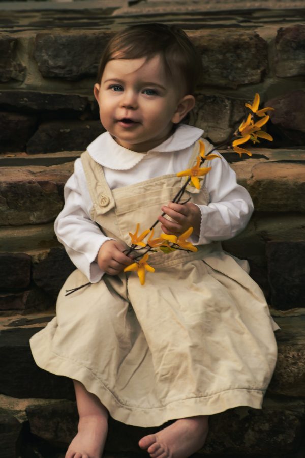 I will do image retouch, image colorizer, remove background and others