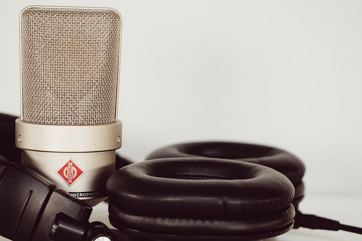 I will do professional voiceover of 300 words. 