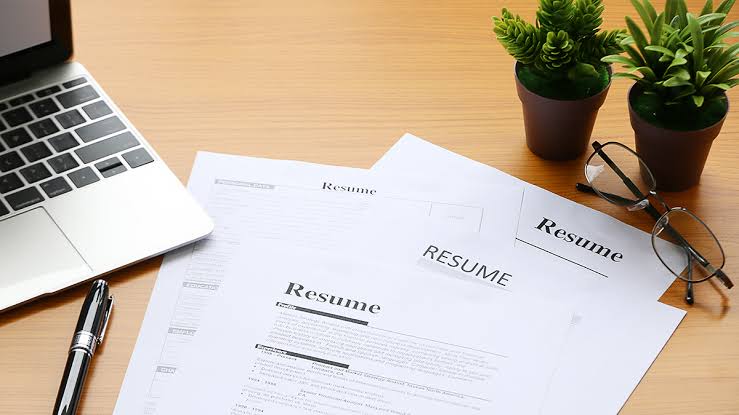 I'll help develop perfect, up to date resum&egrave;, cover letters, application letters and many more. 