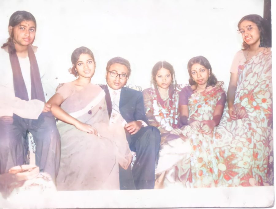 I am a professional photo & video editor. I fix &colorize the old spoiled photo.
