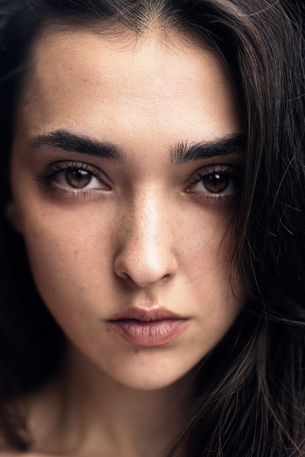 Retouch, Edit face shape, color correction