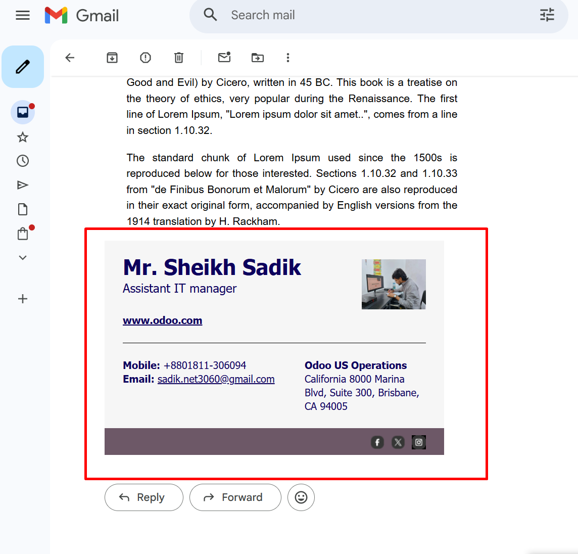 I will design a custom email signature that reflects your brand identity