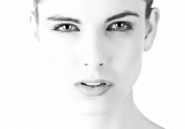 I will convert black and white photos into colored ones.