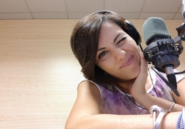 I will be your female italian voiceover artist to record italian female voice